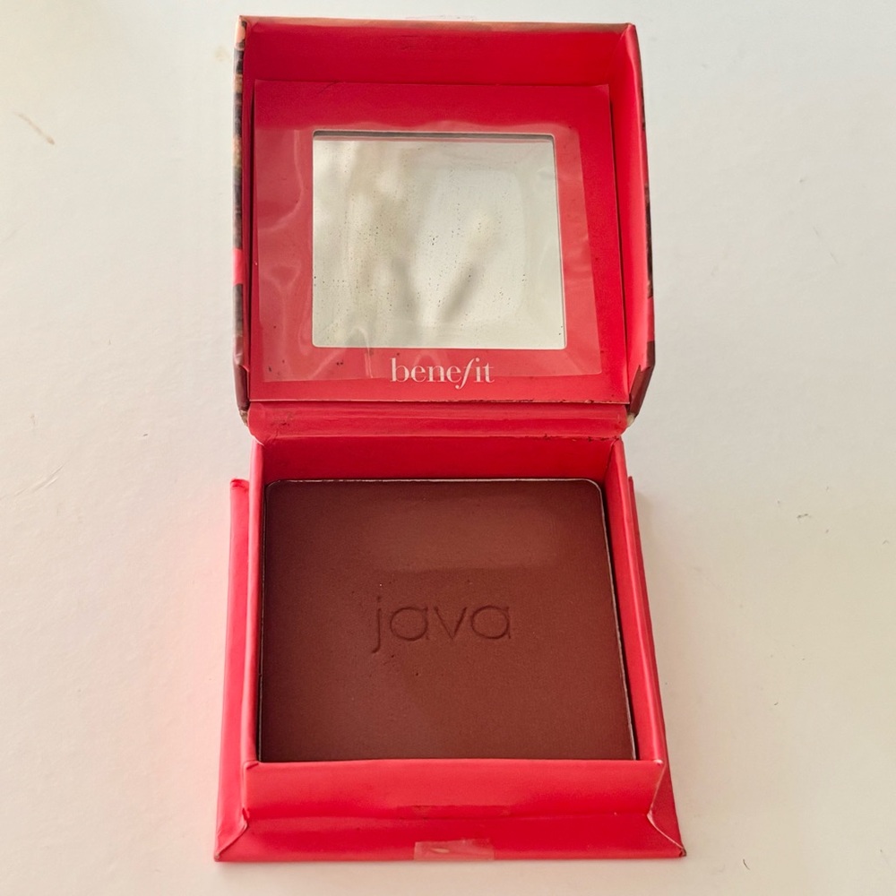 Benefit Java Full Sized Blush - Picture 2 of 4